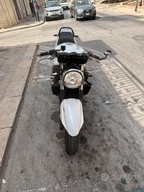 Triumph 1050