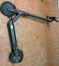 Monopattino Xiaomi M365