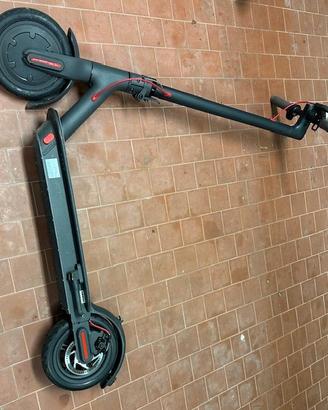 Monopattino Xiaomi M365