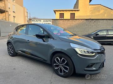 Renault Clio TCe 90 CV GPL 5 porte Moschino Intens
