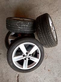 Gomme x WW Polo con cerchi in lega