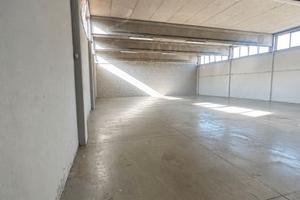 Capannone per uso deposito - 270 m²