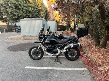 Moto Guzzi V85TT 2022
