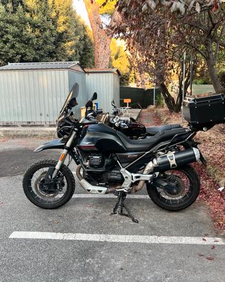 Moto Guzzi V85TT 2022