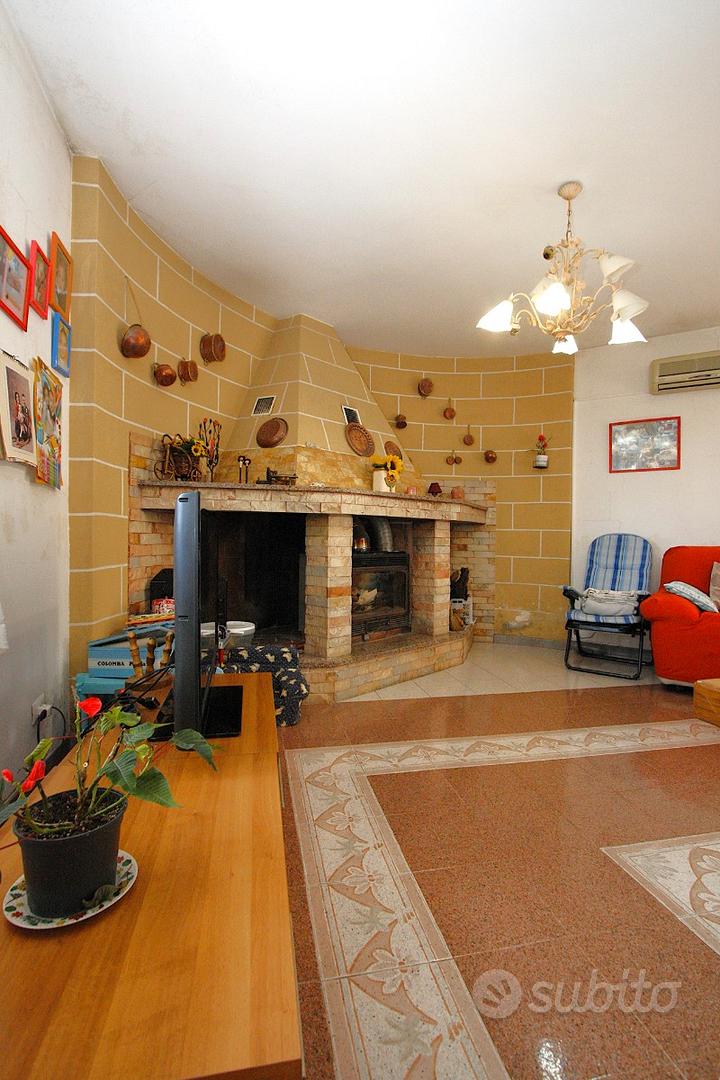 Prestigiosa villa ben rifinita con spazi esterni - Vista 6