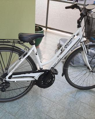 BICICLETTA 28