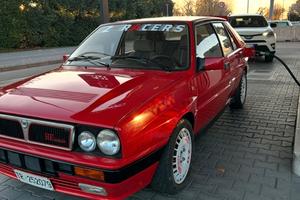 Lancia delta hf 8v integrale
