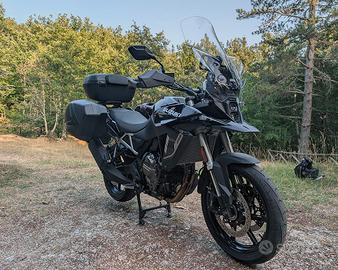 Suzuki V-Strom 800SE -Valuto permuta Vespa GTS 310