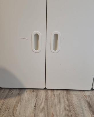Armadietto con 2 sportelli ikea