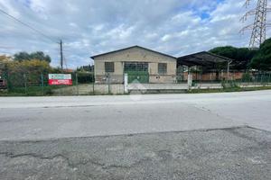 CAPANNONE A SESTRI LEVANTE