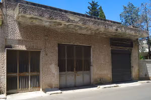 Lotto con 650 mq con fabbricato