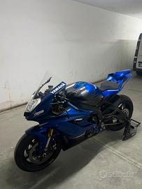 Yamaha R6 2022 pronto pista - ultimo modello