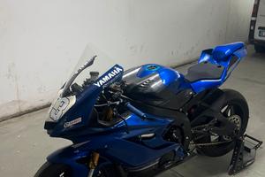 Yamaha R6 2022 pronto pista - ultimo modello