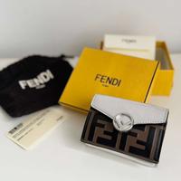 Portacarte Fendi, nuovo e mai usato.