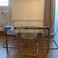 Tavolo in vetro allungabile con sedie Ikea