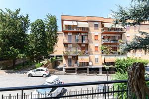 3 LOCALI A ROMA
