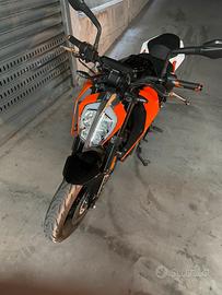 Ktm duke 125 2020 naked bike
