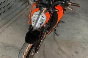 Ktm duke 125 2020 naked bike
