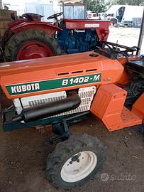 trattore Kubota b1402-m