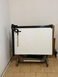 Tavolo da disegno vintage