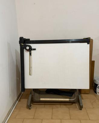 Tavolo da disegno vintage