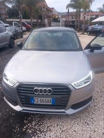 Audi A1 1.6 TDI 116 CV S tronic Sport