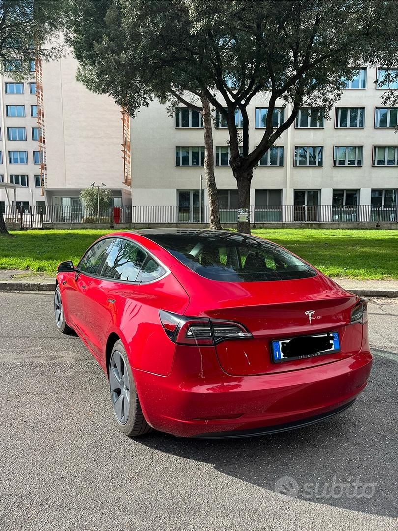 Tesla Model 3 2021 photo 2