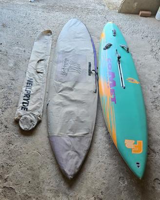 tavola e vela da windsurf 