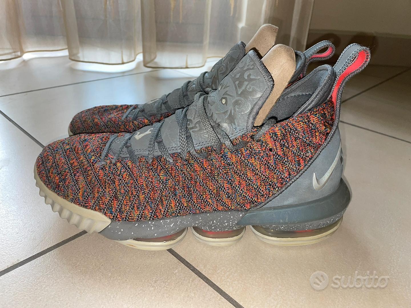 Nike LeBron 16 Multi Color Sports In vendita a Torino