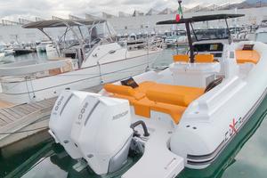 Cuma X by Cantieri Tirrenia natante 2x300cv Mercur