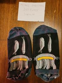 Calzini blu scuro con fantasia 