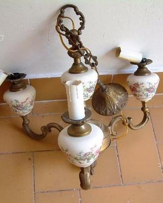 Lampadario in stile