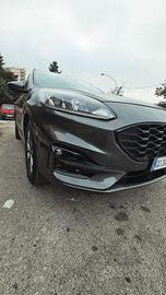 Ford Kuga full hybrid
