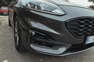 Ford Kuga full hybrid