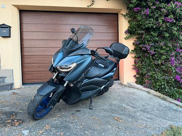 Yamaha XMAX 300 2022
