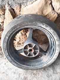 forcellone è ruota posteriore cbr 1000 