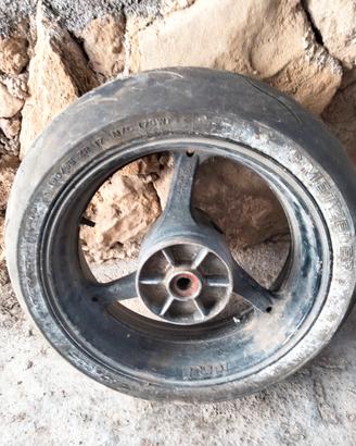 forcellone è ruota posteriore cbr 1000 