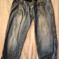 Jeans/bermuda vita alta neri e blu; 100% Cotone
