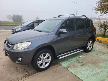 TOYOTA RAV4 3ª serie - 2010