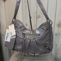 borsa con portachiavi
