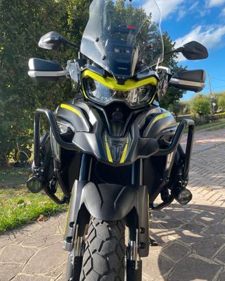Moto Benelli TRK 702 702x