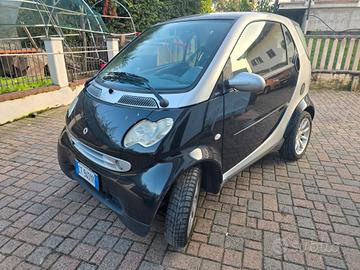 Smart ForTwo 700 coupé pure (37 kW)