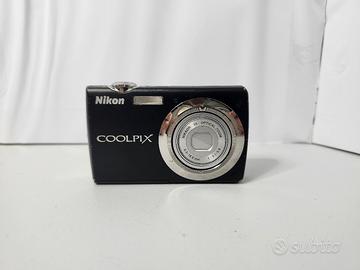 Nikon coolpix s220 
