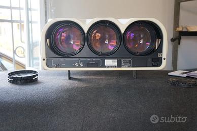 Raro videoproiettore tritubo CRT italiano Maxivide