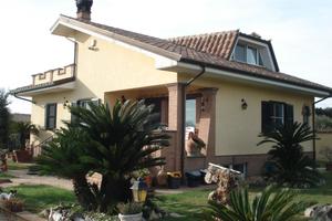 Villa indipendente vicino al mare