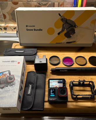 Insta 360 AcePro + Accessori
