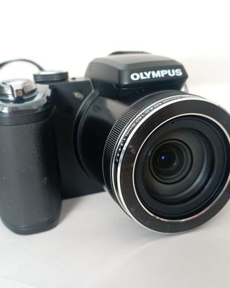 Olympus SP 820 UZ