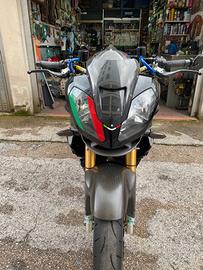 aprilia tuono 1000R