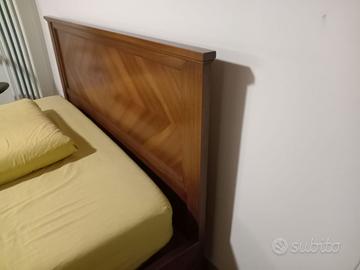 Contorno Letto in VERO LEGNO massiccio + Testiera