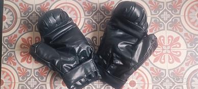 Guantoni da carnevale